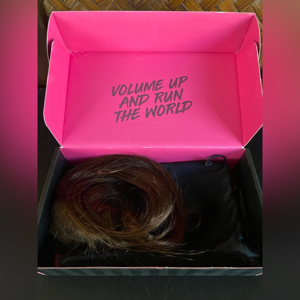 DONNA BELLA HAIR - Lot of Extensions (color 4) NEW - Picture 6 of 12